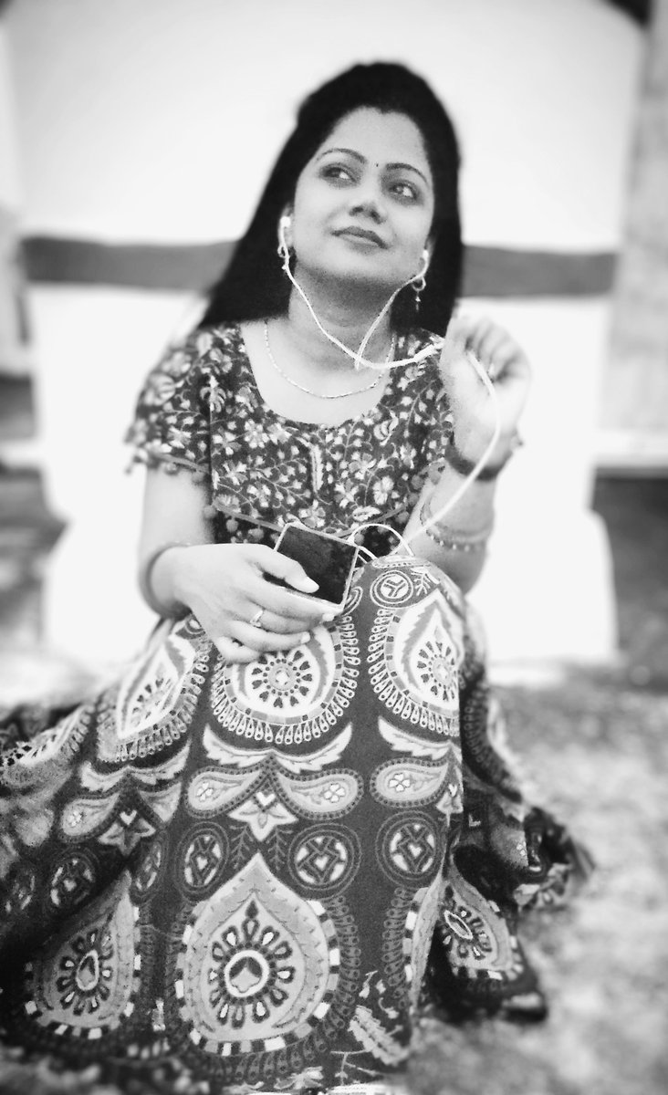 Swati_RJ's tweet photo. https://t.co/mAjkgi7mAI
Where Is Peace? ✨ ଶାନ୍ତି କୋଉଠୁ ମିଳିବ? 🧘🏻♀️
Click the link and click on the Play button ▶️
#Swatism 🦋 #SunoSunao 🎙️ https://t.co/spNVqEYZuC