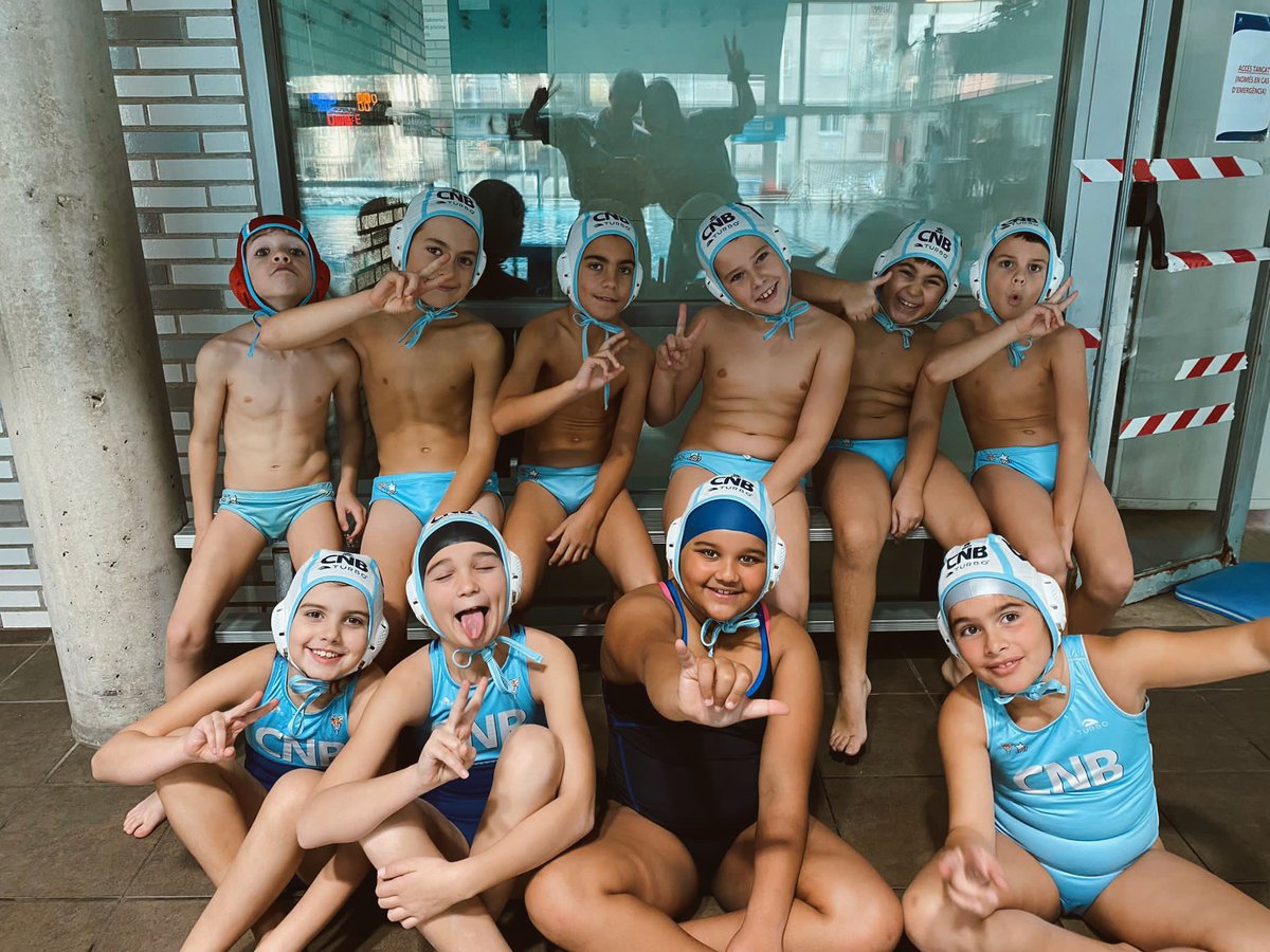 CNBARCELONA's tweet photo. Resultats de 🤽🏼‍♂️d’aquest cap de setmana

ALEVI A
@UEHorta 4 - CNB 15

CADET A
CNB 12 - @CNRUBI 5

JUVENIL
CNB 14 - @cnsf_info 11

BENJAMÍ A
CNB 6 - @CNVallirana 0
CNB 6 - Horta 1

BENJAMÍ B
CNB 1 - @CN_Sabadell B 5
CNB 1 - @CEMediterrani FEM 5

INFANTIL A
@CNManresa_ 4 - CNB 19 https://t.co/sVikiq9yax