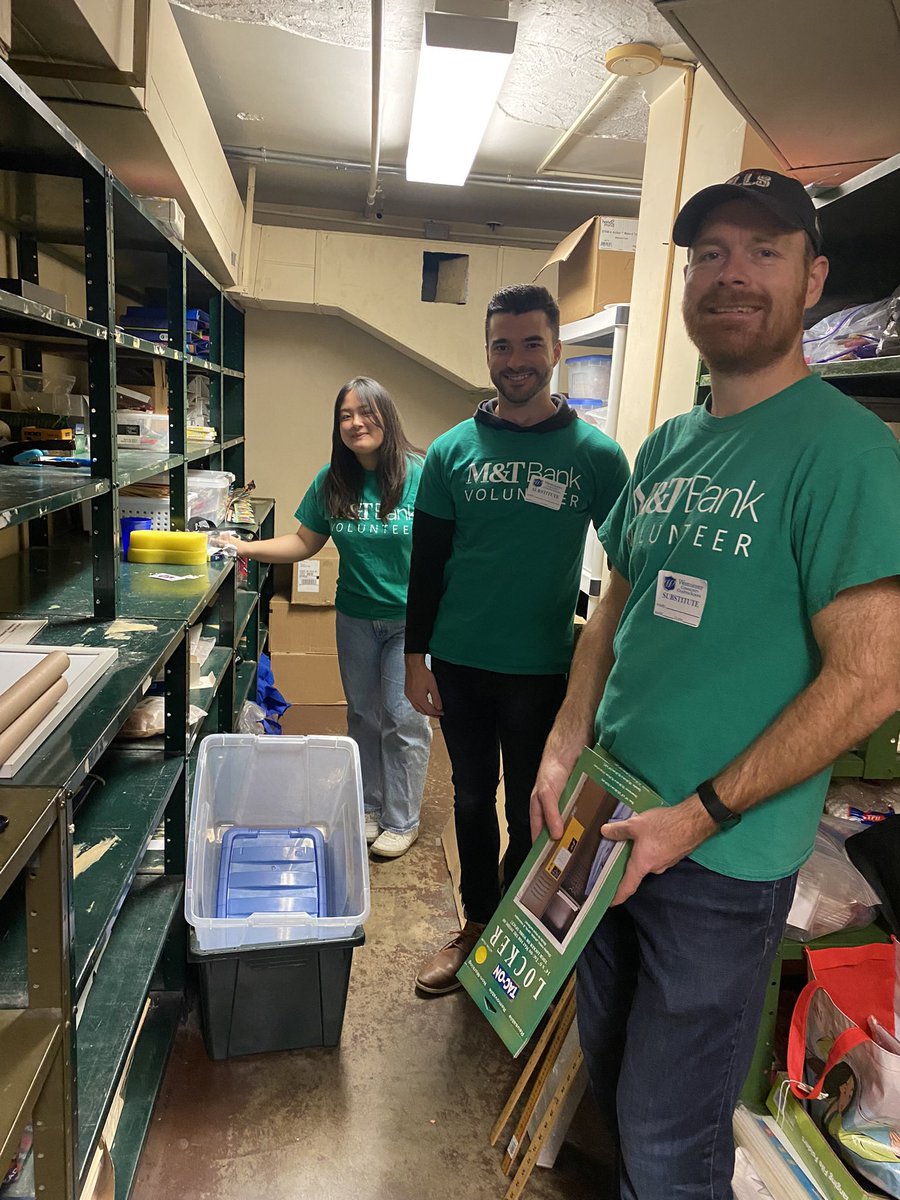 BuffaloPN's tweet photo. Volunteering is a great way to promote social responsibility and create community connections. Thank you to @MandT_Bank during WNY Community Impact Week for their dedication and hard work at @WestminsterCCS ! #volunteers #communitybank #thankyou https://t.co/CNRRyES09j