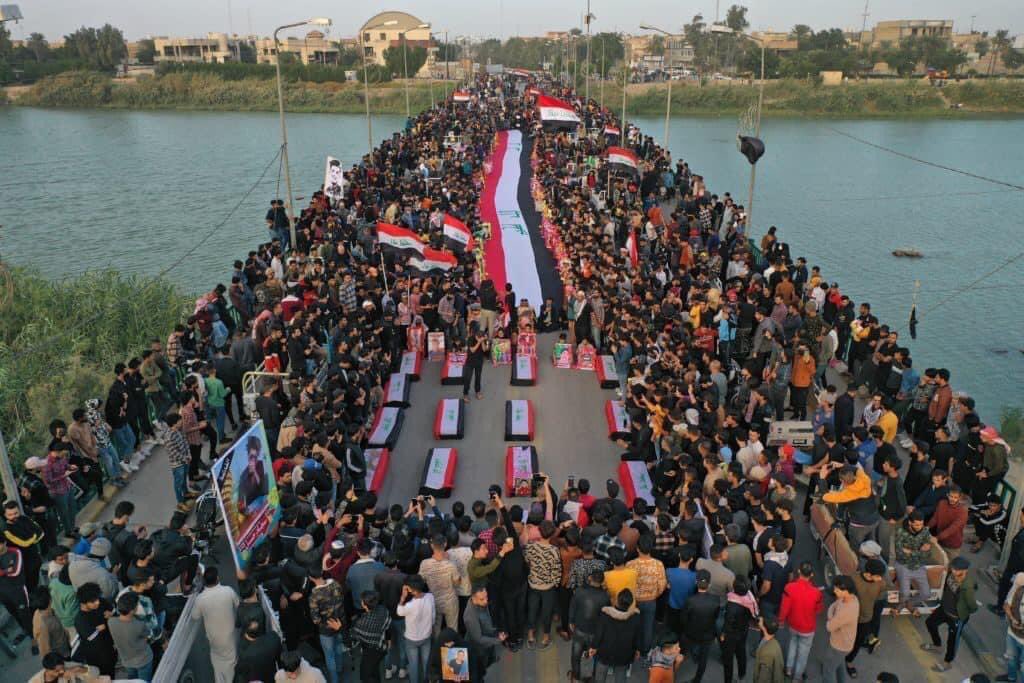baha_alsaray's tweet photo. #مجزرة_جسر_الزيتون

يجب ان نستذكر هذه المجازر لنذكر العالم بشهدائنا فجرائم الإنسانية لا يمكن أن تموت بالتقادم وتغير حقائقها بروايات المرتزقة وجيوشهم الكترونية".

العزاء لنا جميعآ https://t.co/xe6ZHzsJD2