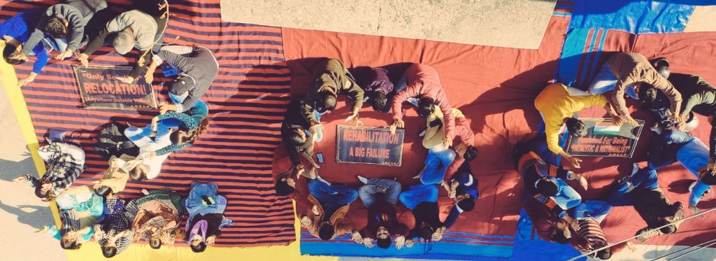 takshraina's tweet image. 200 Days of Protest
#KashmiriPandits 

Struggle of #PMPackageemployees 
Continues.

Akhir Kab Tak ?
@narendramodi 
@OfficeOfLGJandK