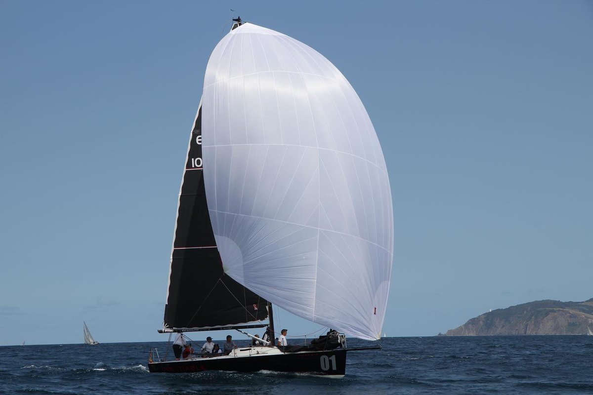 RCMARSC's tweet photo. ⛵️Fhimasa Escuela de Vela José Luis de Ugarte, Alpega, Turi y Kohen, defenderán este sábado 3 su liderato en sus respectivas clases, durante la última jornada del V Trofeo Social Cruz Roja en el Abra.
#RCMARSC
#TrofeoCruzRoja
@CruzRojaBizkaia https://t.co/SVD8dqPPtF