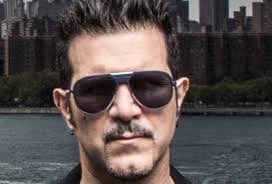 A very happy birthday to Charlie Benante!    