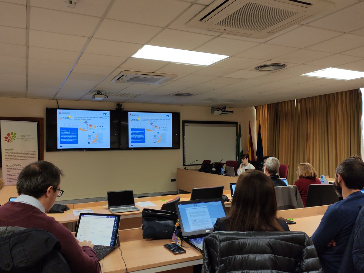HYBRIDplus_EU's tweet photo. Last Thursday an internal workshop for members of the Thermal Energy Storage Network #RedTES was held at @unisevilla. The workshop was attended by #HYBRIDplus Coordinators Cristina Prieto and Anton Lopez who presented our project that is perfectly in line with the #RedTES network https://t.co/L4Kn1K0zHy