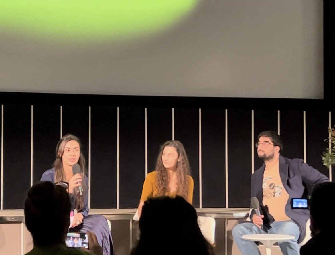 Mae Anna Chokr tweet media