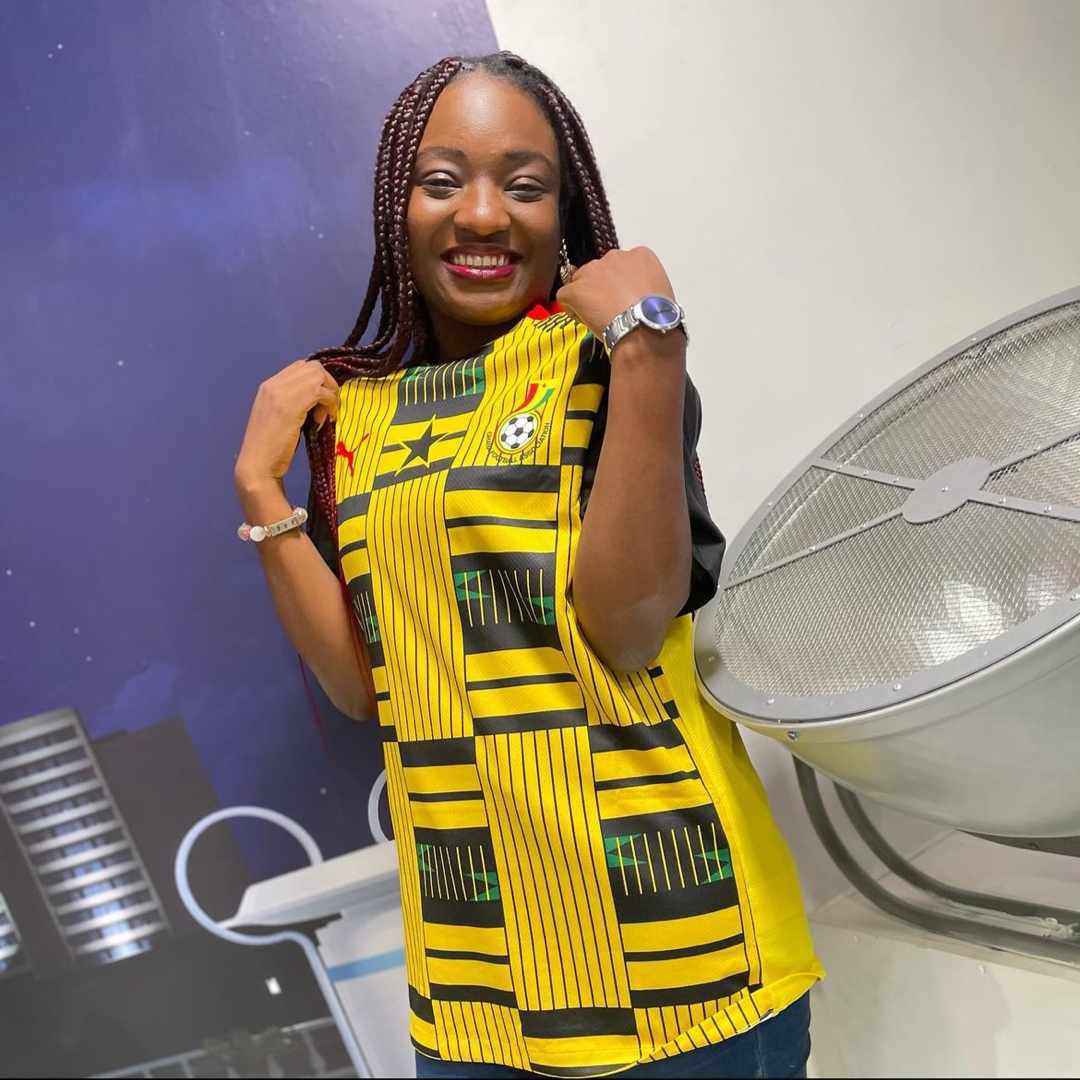 nsroma__'s tweet photo. Me pretending that I have confidence in the Black Stars that they will win the World Cup😏But at least South Korea dierrr we should be able to win anaa?🤔🤔😐 Anyway , Go Black Stars!😩⭐️ Prove us wrong! https://t.co/IGJzAYKRE3