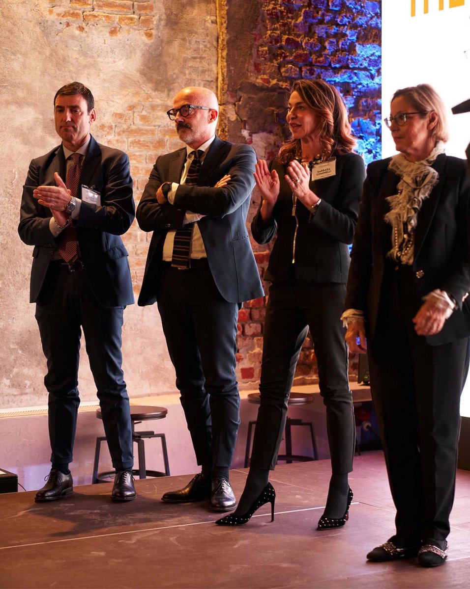 AteliersFemia's tweet photo. The Plan #realestateaward2022 categoria #Innovazione e #Design / Futuro è stato assegnato al progetto di Alfonso Femia / Atelier(s) Alfonso Femia Milano 3.0 a Basiglio, Dea Capital Real Estate SGR, Fondo High Garden
#AF517 #premi #theplanaward @theplanmag @alfonsofemia https://t.co/WrI2ZNbITn