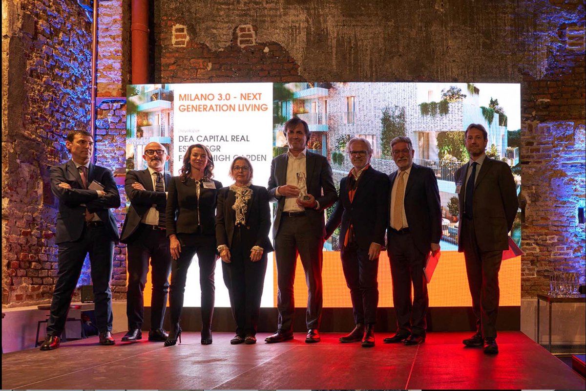 AteliersFemia's tweet photo. The Plan #realestateaward2022 categoria #Innovazione e #Design / Futuro è stato assegnato al progetto di Alfonso Femia / Atelier(s) Alfonso Femia Milano 3.0 a Basiglio, Dea Capital Real Estate SGR, Fondo High Garden
#AF517 #premi #theplanaward @theplanmag @alfonsofemia https://t.co/WrI2ZNbITn