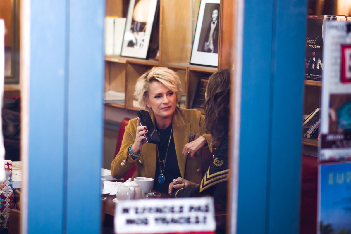 Comme elle le dit si bien : elle aime sa vie, mais aussi la vie qu’elle se rêve… 🎤⭐️
À votre avis, qui ai-je interviewé pour le dernier numéro de "S" mon magazine ?

📸 Julien Theuil