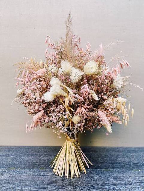SelSmth's tweet photo. Introducing - Marika

• 21+ y/o
• She/They
• lavender/dusky pink

She’s a blend between Momo, Sel and Olly and will stay https://t.co/1PoeNYZIpy
