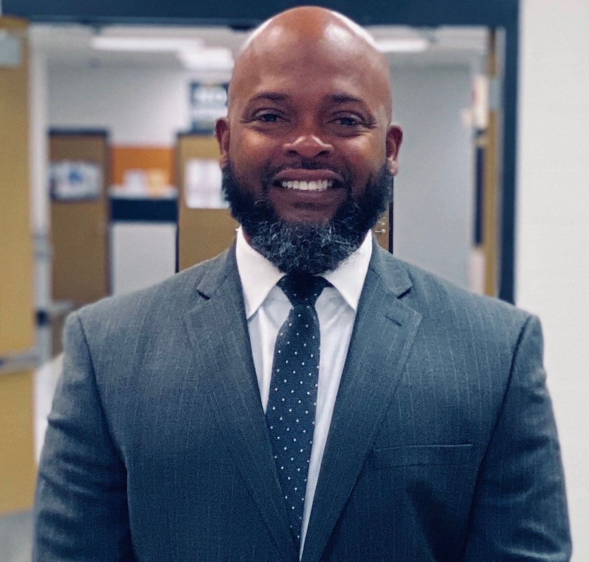 TCSchools_'s tweet photo. Good Morning! Our #endlesspossibilities continue with 1995 ⁦@TCSchools_⁩ graduate, Mark Neal. After his degree from UT Martin, Mark served as a teacher, coach, and school administrator. Mark is currently the Deputy Superintendent of the Millington Municipal Schools 👊 https://t.co/oitO51foj3
