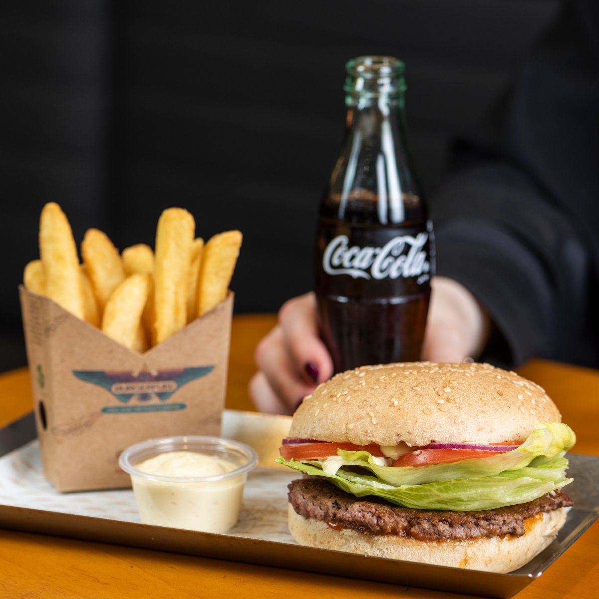 عرض أي وجبة بـ 39 صار متوفر طول اليوم😍
 اطلب الحين
#برغرفيول #برغرفيول_السعودية