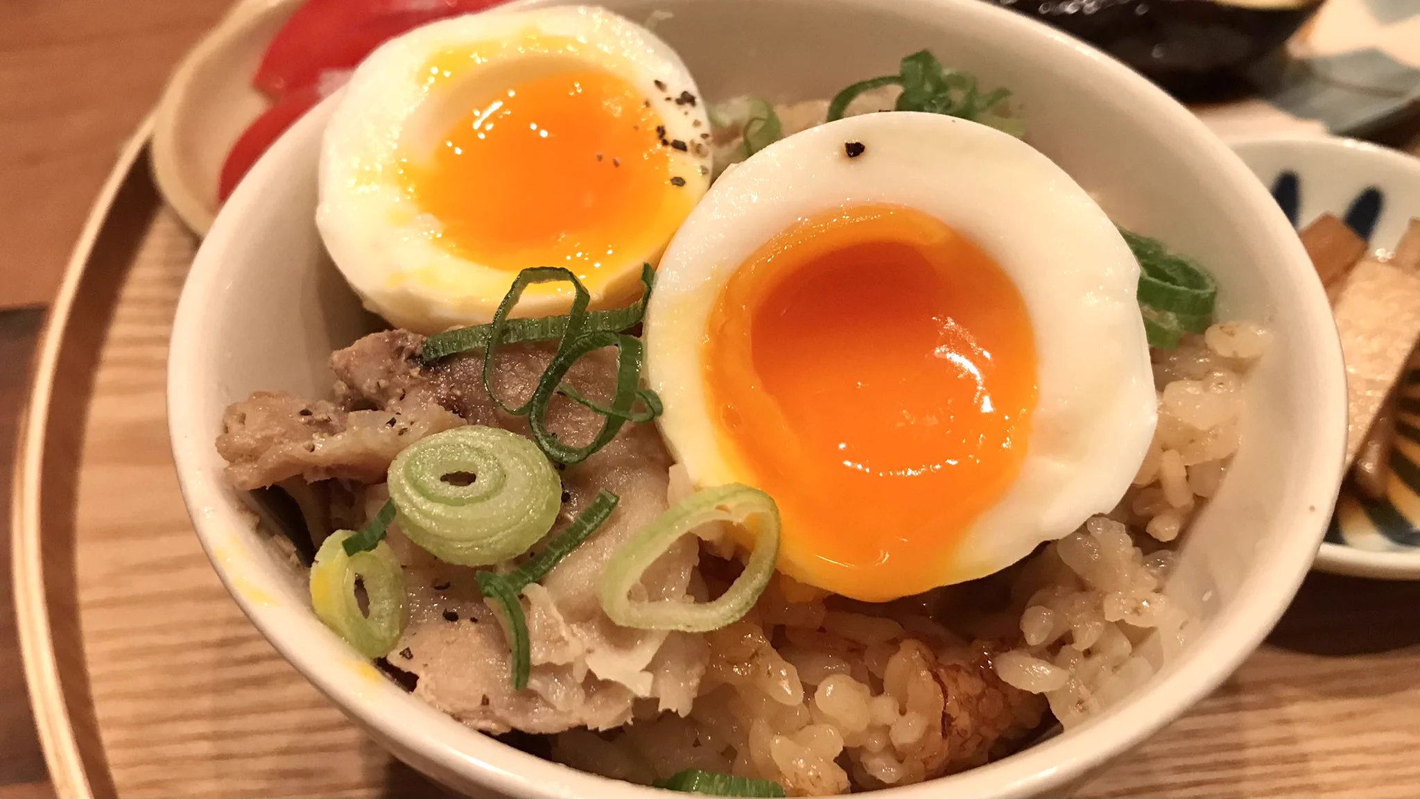 なんだこれ！焼き肉のタレで作る炊き込みご飯が美味しそう！