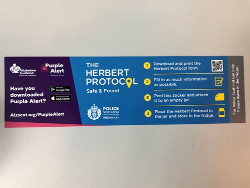 If you have a family member with dementia, consider the #HerbertProtocol. 

It's a form that can help us quickly obtain information about a vulnerable missing person who has dementia, saving vital time early in the enquiry.

For more info: ow.ly/zcaV50GdXTU