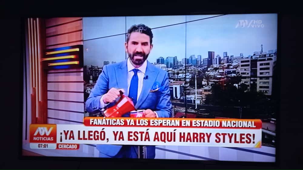 pinkastyles's tweet photo. HARRY EN LAS NOTICIAS AJAJA🫡 #harrystylesperu https://t.co/32H80mJKv0