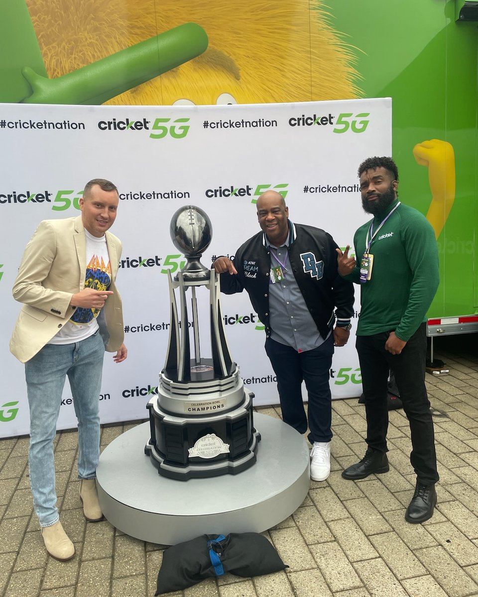 Randy Farr (@randyfarr_gs) on Twitter photo The 49th Annual Bayou Classic did not disappoint! Such a great time celebrating tradition, culture, and our beloved HBCU's. Also, finally got to sync with Gulf's own VPGM <a href="/DemetrusHayes1/">Demetrus Hayes</a> #OneGulf ππ @bayouclassic74 <a href="/theswac/">Southwestern Athletic Conference</a> <a href="/cricketwireless/">Cricket Wireless Fan</a> @att #BigGulf <a href="/WeAreTheGulf/">Gulf States</a> The 49th Annual Bayou Classic did not disappoint! Such a great time celebrating tradition, culture, and our beloved HBCU's. Also, finally got to sync with Gulf's own VPGM <a href="/DemetrusHayes1/">Demetrus Hayes</a> #OneGulf ππ @bayouclassic74 <a href="/theswac/">Southwestern Athletic Conference</a> <a href="/cricketwireless/">Cricket Wireless Fan</a> @att #BigGulf <a href="/WeAreTheGulf/">Gulf States</a>