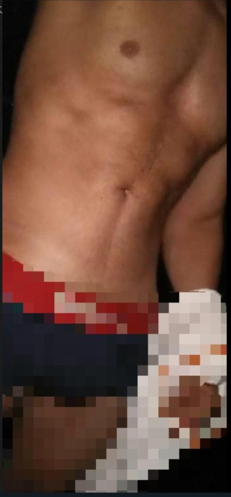 ChrisDAvilaTor1's tweet photo. Se hacen masajes a domicilio.... Buen precio
Desestres total 😈💦 https://t.co/8QHYcd4bhG