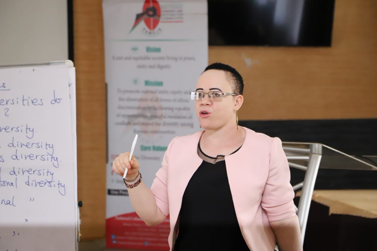 sharoncaroline tweet media