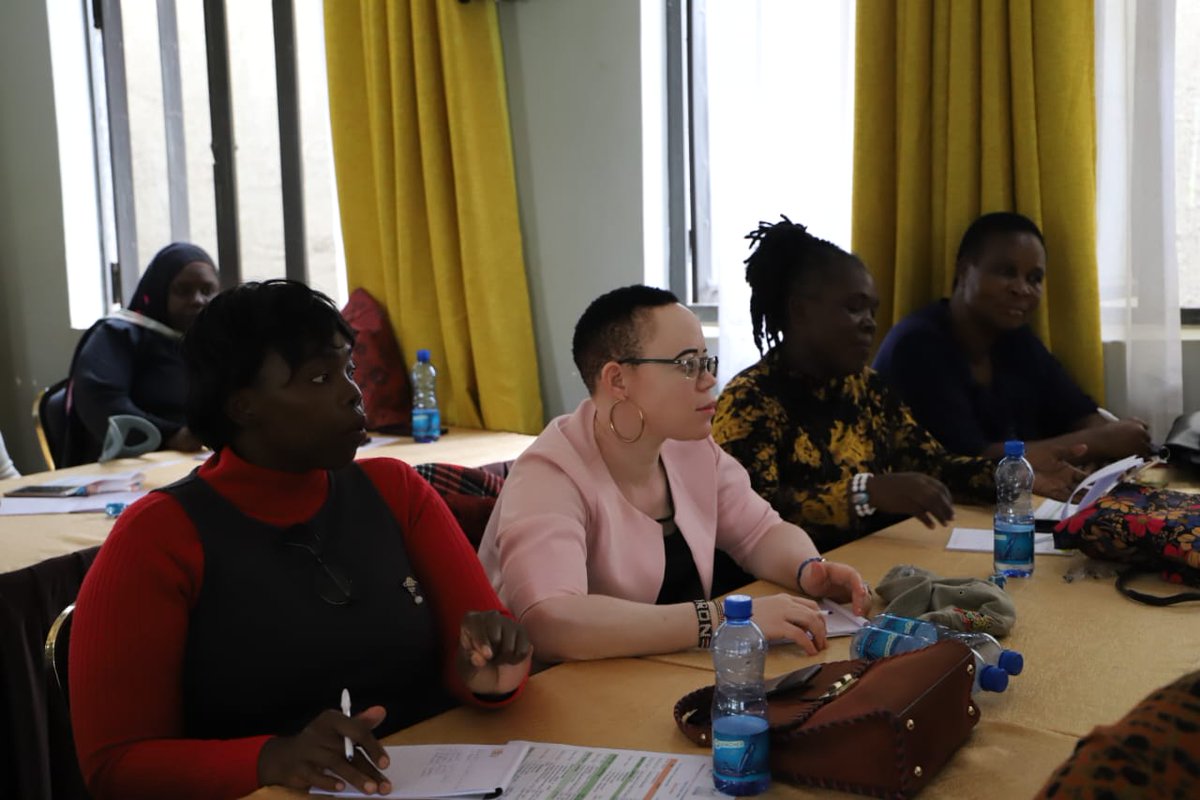 sharoncaroline tweet media