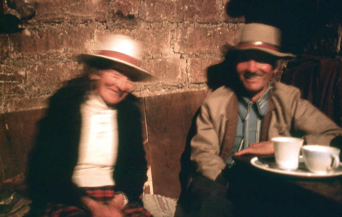 Galo_Naranjo's tweet photo. Arcabuco, Colombia, 1998
#photography #oldslide #campesinos
Fotografías a la venta en / Prints for sale at:
https://t.co/JhZdmEeZvV https://t.co/zyinWjuBN7