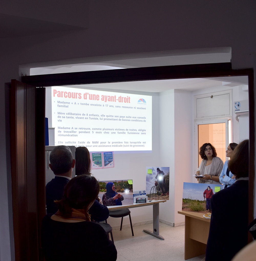 UeTunisie's tweet image. La #TeamEurope a rencontré ceux et celles qui sont sur le terrain en aide aux femmes victimes de violence.
Non au violences basées sur le genre. 🚺🚹

@FranceTn
@tunez_de
@PaysBasTN
@BelgiqueTunisie
@finlandintunis
@AmbUeTunisie
@atfd_tunisie

#TeamEurope
#Orangetheword
#16jours