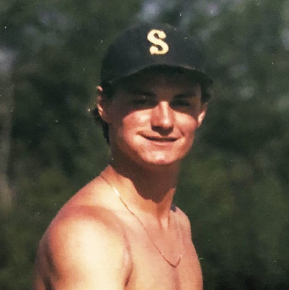 CoachWood_HCC's tweet photo. Remembering Raleigh (60) Missing one of my All-Time Heroes especially on what would be his 60th Birthday (Nov.28,1962-Sept.12,2019) A gift from GOD that left us too soon. Always Golden my Brother. Love you forever! “Every good and perfect gift is from above…” James 1:17 https://t.co/7ByNlbmwbJ