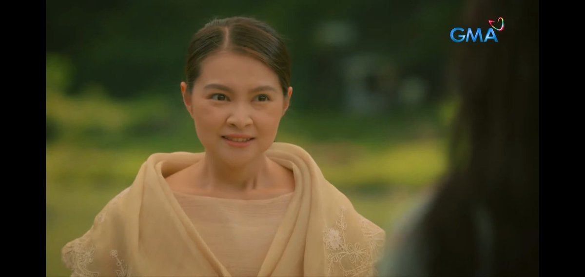 skraikt's tweet image. i love this! maria clara really didn't let the day to end without apologizing to her. also the fact that klay's tone has changed, calm not sounds forced, as she explain to mc how women can help too. go mc²!!!

#MCIGulongNgKapalaran