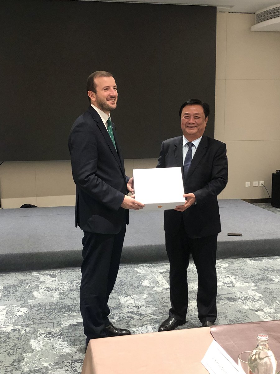 GioAlibertiEU's tweet photo. Very successful visit to #Vietnam by Commissioner .@VSinkevicius on the occasion of #GEFE Green Economy Forum and Exhibition with meetings with PM Pham Minh Chinh, Ministers of Nat Res &amp; Environment and Agriculture @EuroChamVietnam @EUDelegationVN https://t.co/nLzcvguOZ4