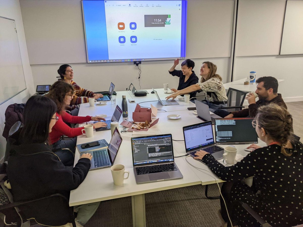 NicoleVissers1's tweet photo. Had an amazing time being an (online) TA for the #Neurokit on Modern Approaches to Behavioural Analyses @DeepLabCut from @Cajal_Training! Thanks @TrackingPlumes, @taunbot &amp; everyone else for the great time! #onlinehub #londonhub #deeplabcut https://t.co/4sEJZyW77m
