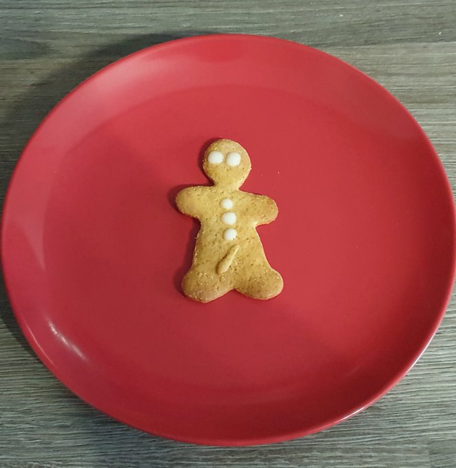 Psst ! Tu as fais quoi ce week-end ?
Moi c'était week-end pâtisserie et malgré mon sérieux j'ai trouvé