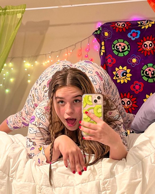 CYBER MONDAY GET 50 % OFF!!! one day only💗🥰 link in bio https://t.co/8hvEhGcpZ6