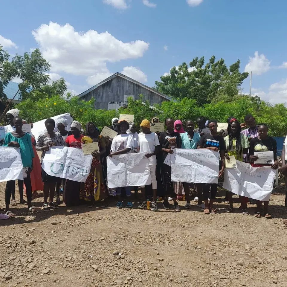 WingRescue's tweet image. it&apos;s time now for them to wear confidence and take next steps to implement the skill they learnt. Thanks to your generosity #connectionubuntu #TechFugees #womenintech #educationforall #globalyouthmobilization #wearerescuewing #16DaysofActivism2022 #UbuntuSpirit #girlpower