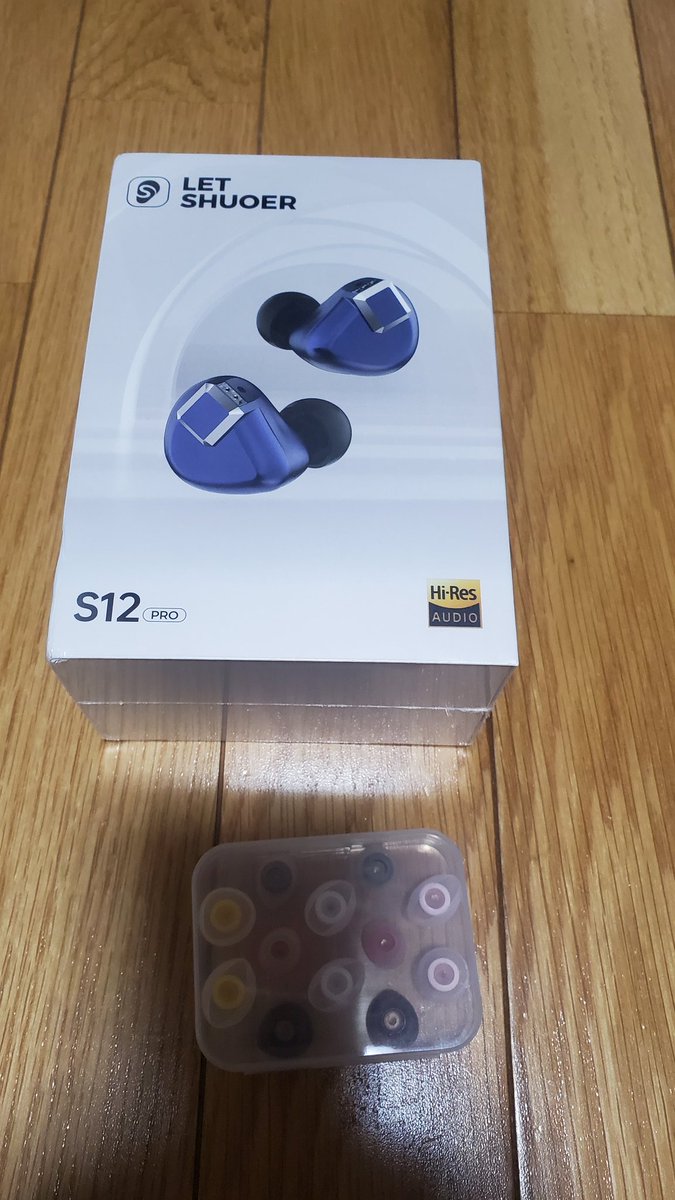 you1_ring's tweet photo. #イヤホン #LETSHUOER #S12PRO #HZSOUND #HeartmirrorPro 発送が遅れていたようですが本日届きました(^_^) 今年は気になるものが沢山ありましたが買いすぎてしまった気がする。(^_^;)
 これから慣らし運転します。 https://t.co/7a6hRwltS8