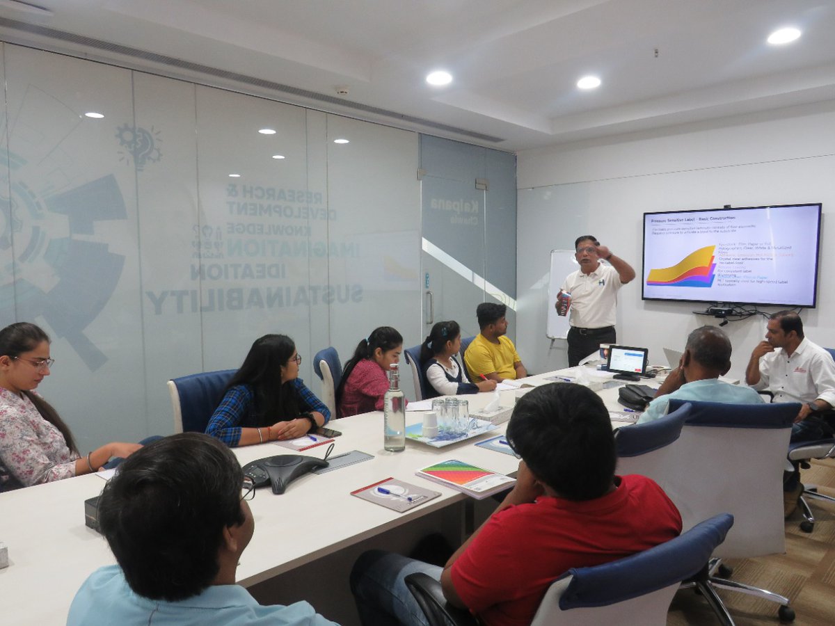 HeidelbergIndia's tweet photo. Avery Dennisson and Heidelberg India hosted 20 print professionals for 2 days of Gallus Labelmaster 440 training at ADIKC Pune.
.
.
#Gallus #labelprinting #galluslabelmaster #galluslabelmaster440 #labelmaster440 #Labelmaster #gallusgroup #labeldesign #Heidelberg #HeidelbergIndia https://t.co/fIkJ87iitk