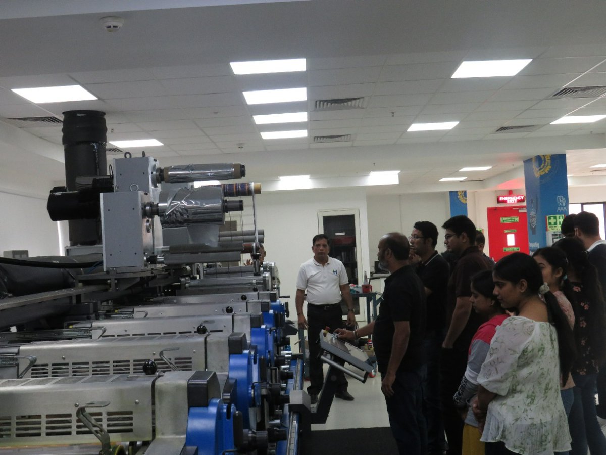 HeidelbergIndia's tweet photo. Avery Dennisson and Heidelberg India hosted 20 print professionals for 2 days of Gallus Labelmaster 440 training at ADIKC Pune.
.
.
#Gallus #labelprinting #galluslabelmaster #galluslabelmaster440 #labelmaster440 #Labelmaster #gallusgroup #labeldesign #Heidelberg #HeidelbergIndia https://t.co/fIkJ87iitk