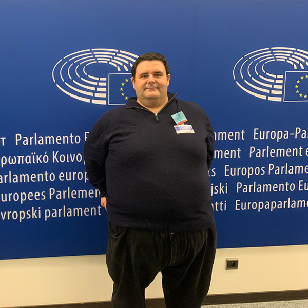 latermicamalaga's tweet photo. 🌀 Mañana comienzan las III Jornadas #FuturON, siendo el salón de actos de @etsit_uma su escenario principal de 17.15 a 19.45h

Esta tercera edición contará con renombrados expertos en #inteligenciaratificial, #metaverso y el espacio como protagonistas.

➡️https://t.co/9OAJxABMqZ https://t.co/bRC4RVzCHb