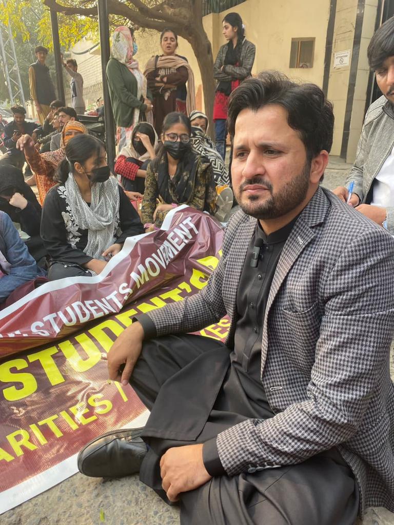 wqmd41's tweet photo. #ProtestAgainstUHS
@PMC_org
@UHSLhrOfficial
@IrfaanYousaf
@MSMPakistan_
@MSMSistersPak
@PATofficialSM https://t.co/DAxPEIlJvv