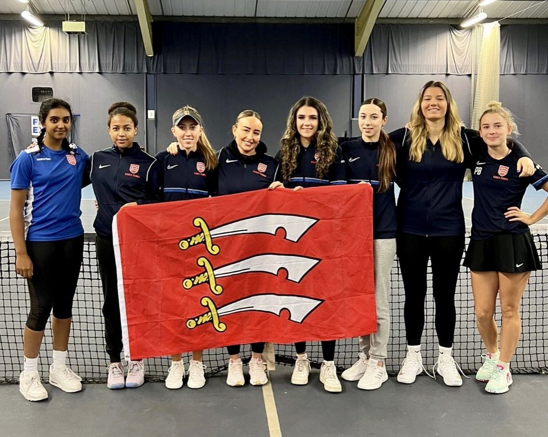 PaulBrooker4's tweet photo. What a great weekend for Team Brooker! Promotion for Imogen playing for the Essex Ladies team in the winter County Cup and a great Men’s G3 win for Oli ! 💪👏🎾🏆🔥#tennissiblings #countychampions @EssexLTA @harlowtennis @StarsStripes10s @NewHallTennis https://t.co/nuy45tfBdf