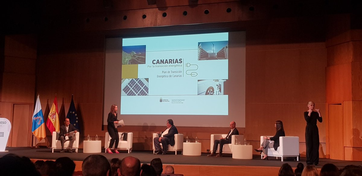 Mesa"Transformación y transición para el empleo en Canarias" #SCEmpleo <a href="/ITCCANARIAS/">Instituto Tecnológico de Canarias (ITC). Gobcan</a> <a href="/TurismoGobCan/">Turismo y Empleo Gobcan</a>, Dirección Gral. de Energía, Dirección Gral. de Lucha contra el Cambio Climático y Medio Ambiente #CongresoEmpleoCanarias