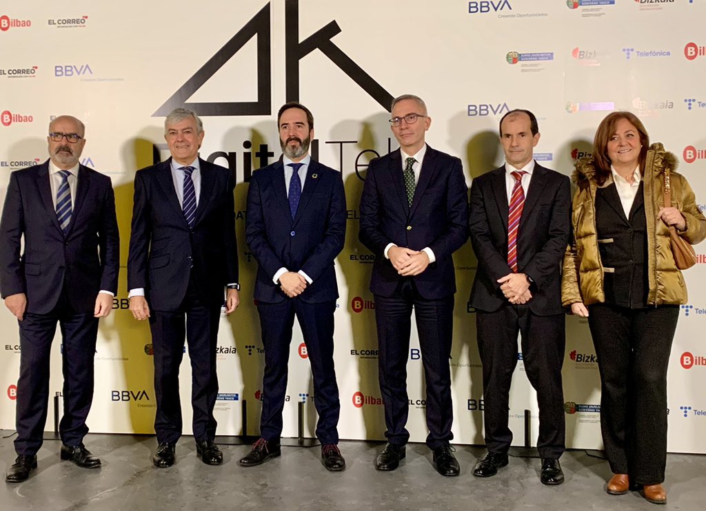 JHurtadoGV's tweet photo. En #turismo #comercio debemos ver la transformación digital como aliada necesaria
La digitalización no debe llevarnos a reducir servicios, sino a reforzar la atención al usuario para ofrecerle una mejor experiencia
Hoy inauguramos #digitaltek @elcorreo_com https://t.co/VR5WbTrY0X