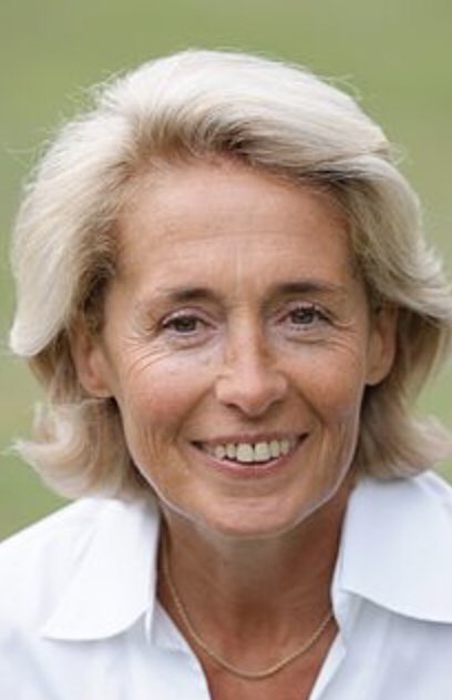 alaincedelleFR's tweet photo. Bonne nouvelle! Ces gens là (les homophobes) quittent le gouvernement. On te regrettera pas @carolinecayeux Et @ChristopheBechu quand est-ce que tu te fais virer vu comme @EmmanuelMacron t’apprécie ? #gouvernement @Elisabeth_Borne https://t.co/66WaNBurff