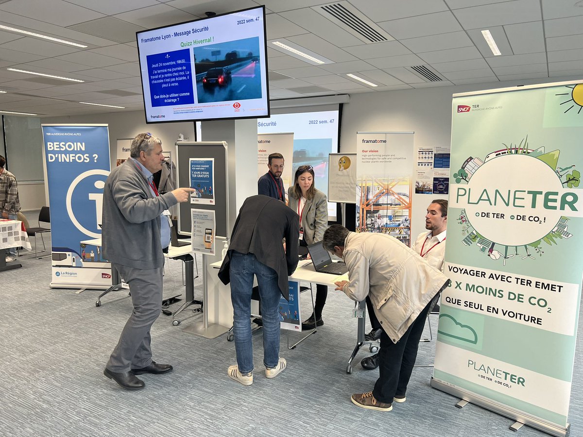 ChGeourjon's tweet image. Le @AssoCLE7 co-organise la journée mobilité au sein de l’établissement @Framatome_ de #Lyon #Gerland. Merci à @SNCF, @TCL_SYTRAL, @EnCovoitGLyon, @leoandgo et l’agence des mobilités.