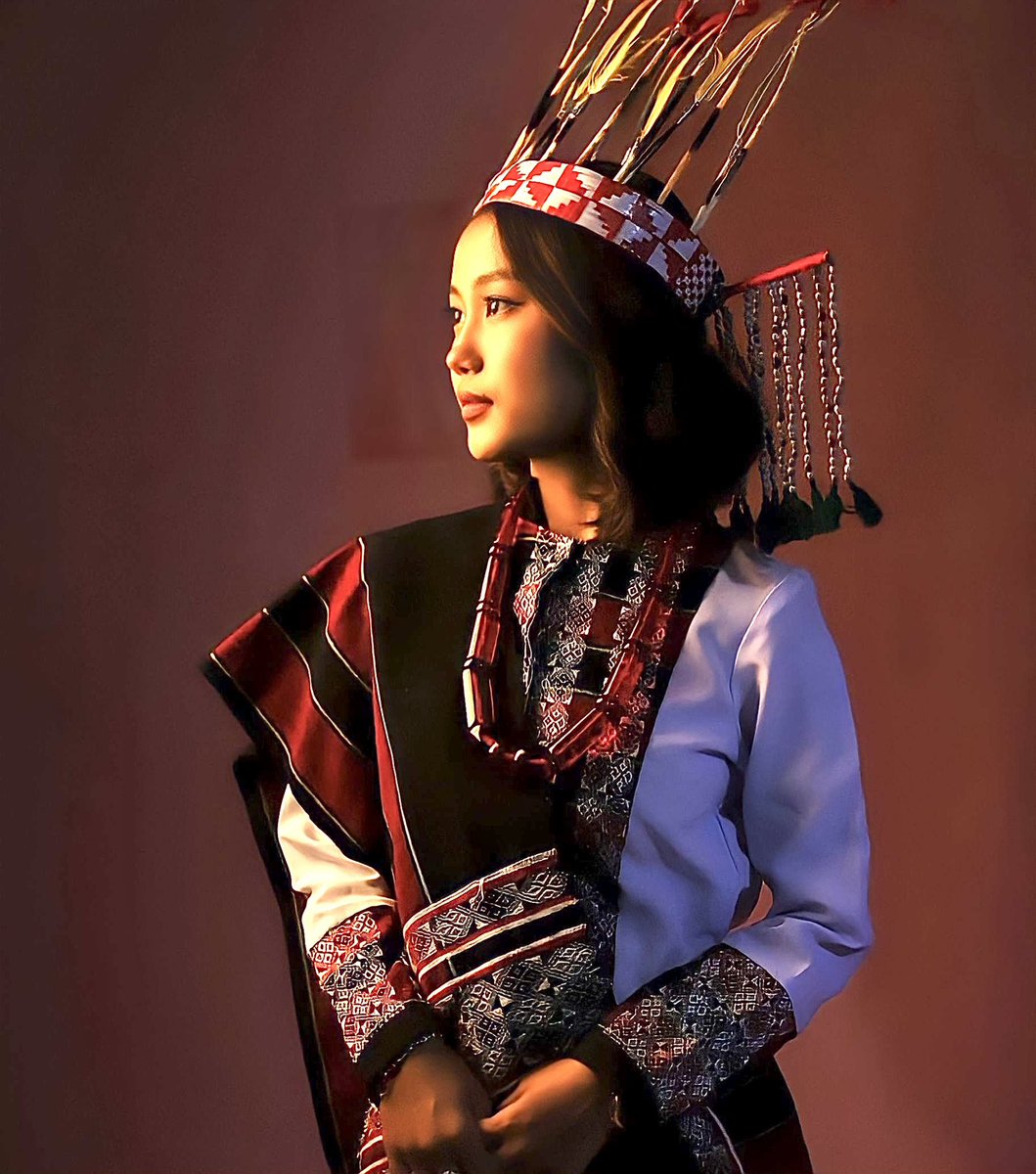 being_chikim's tweet photo. Darlong Traditional Attire
In Frame: @van_sang_pui_i
#darlong #darlongpuan #darlongdress #mizodress #darlongtraditionalattire #darlongtraditionaldress #chin #kuki #mizo #zomi #chikim #beingchikim https://t.co/g8piykw6PN