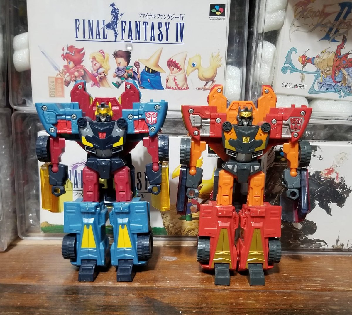 MoggyZpartuss's tweet photo. Found at flea market $1 each :) #hotshot #excellion #autobot #cybertron #transformers #yay #ideservethis #hooray https://t.co/wRjBPXANdv