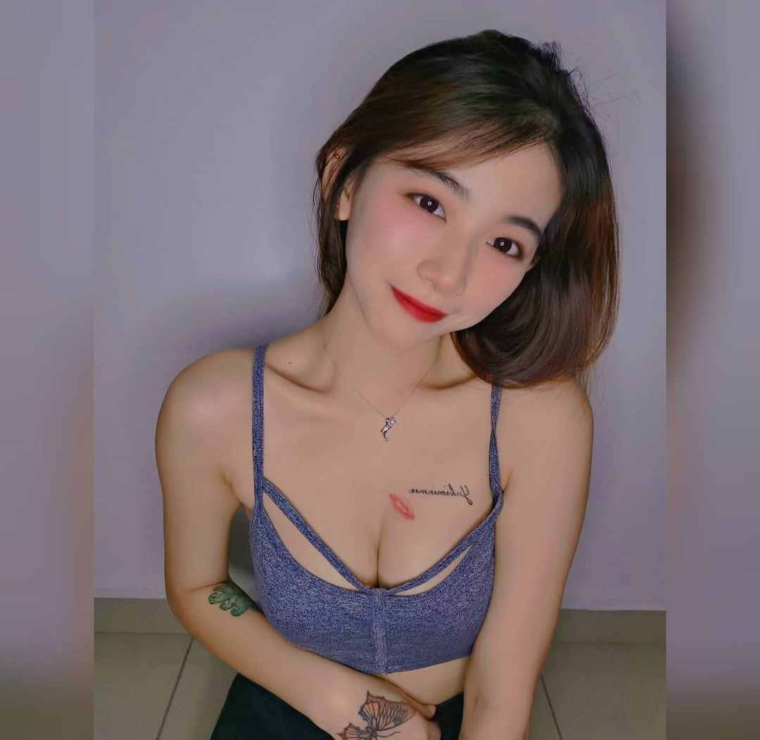 yuner19991119's tweet photo. 运动时间🥵保持身材 

为了给哥哥看❤️

#马来西亚约炮 #马来西亚裸照 #马来西亚小姐姐 https://t.co/g8zNHz16bb
