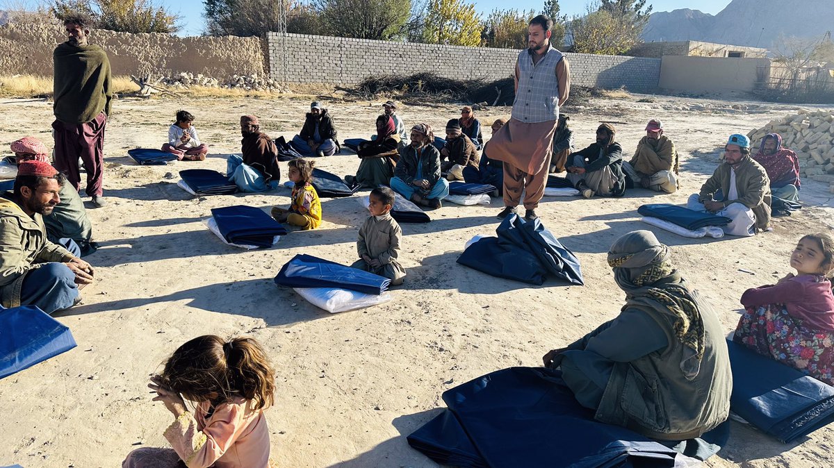 PeacefulBln47's tweet photo. Hundred ration packs have been distributed among different individuals along with blankets and tarpal in different areas                                #PeacefulBalochistan #Flood #Balochistan https://t.co/YjDht3hHlL