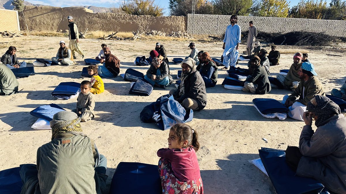 PeacefulBln47's tweet photo. Hundred ration packs have been distributed among different individuals along with blankets and tarpal in different areas                                #PeacefulBalochistan #Flood #Balochistan https://t.co/YjDht3hHlL