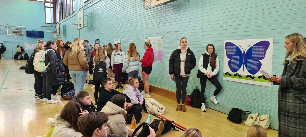 Year 4s sharing their collective #Vision for #PE as the culmination of the PECP mini-conference <a href="/pedagogypaul/">Paul McMillan</a> <a href="/MichaelCJess/">Mike Jess</a> <a href="/MorayHouse/">Moray House School of Education and Sport</a> <a href="/UoE_PE/">MA(Hons) PE</a>