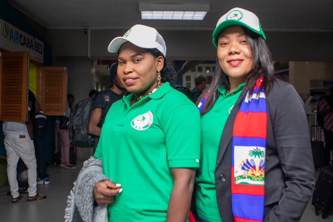 edehaiti2021's tweet photo. Plusieurs cadres du parti sont présentement en Europe dans le cadre d’une formation sur la Communication, le Leadership et le Marketing Politique. De retour en Haïti, ils auront à partager les connaissances acquises aux autres membres du Parti. 

#EDE_FORMATION https://t.co/RikQk6iS25