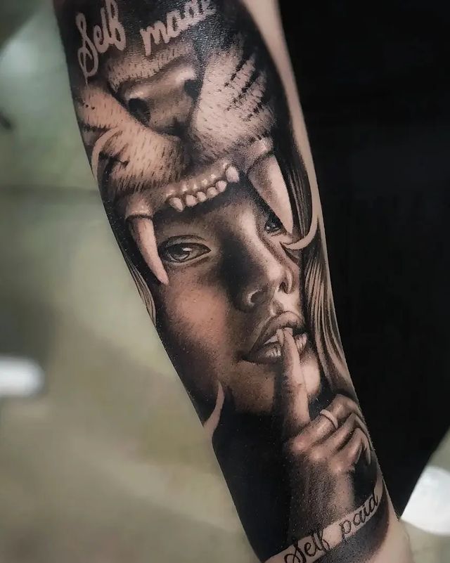 Another lush piece by Diego @diegotatts Joining us for a guest spot in December, so not long now! #blackandgreytattoo #blackandgrey #realistic #realistictattoo #intenzepride